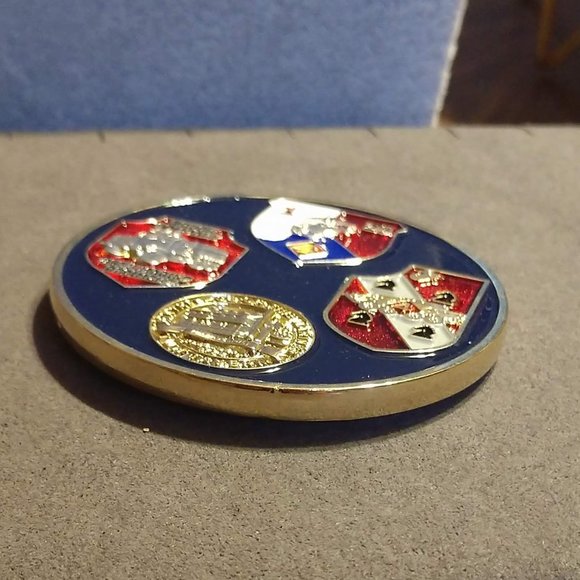 Marine Corps Coordinating Council Coin - Picture 7 of 8